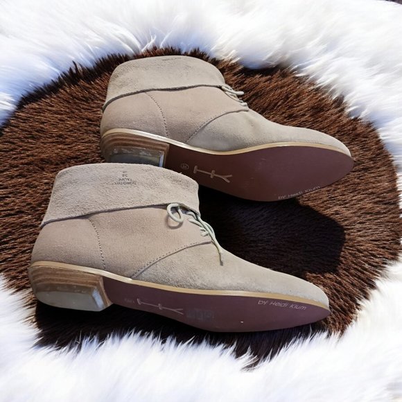 Heidi Klum Women's Dorothy Taupe Suede Lace Up Ankle Boots Booties Size 7.5 NWOT - Picture 5 of 13